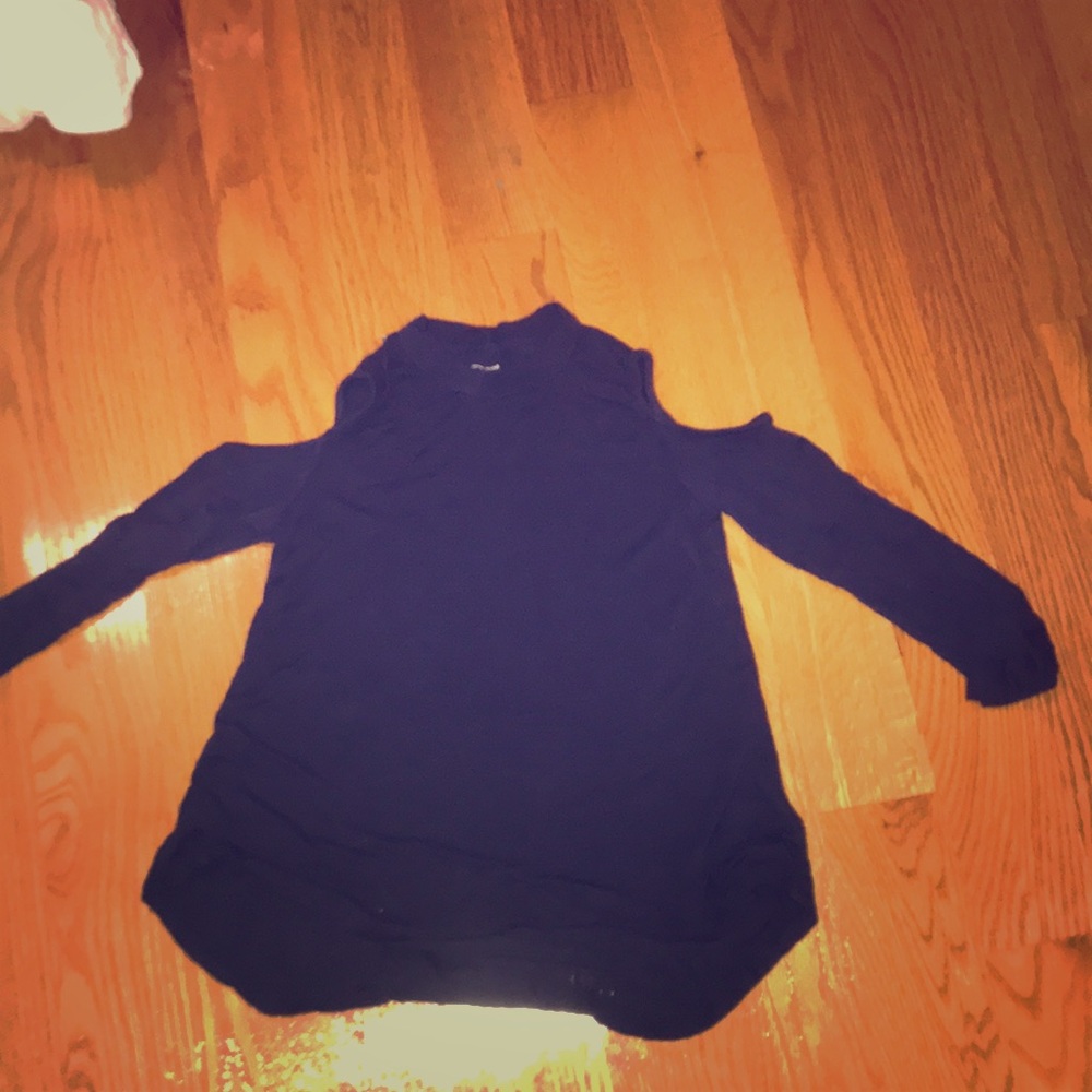 this is a cold shoulder long sleeve navy blue top.